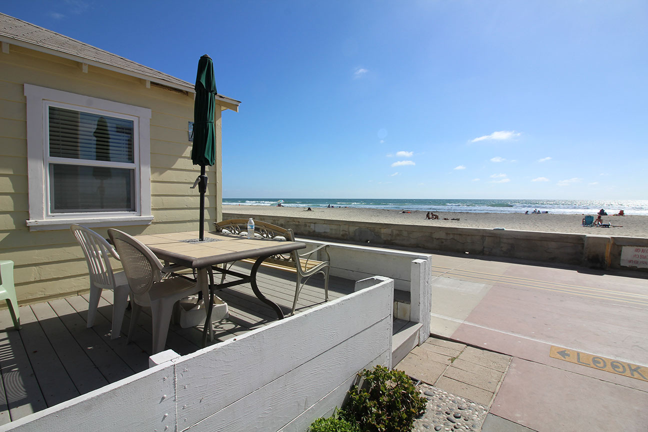 3829 Ocean Front Walk.: image 11 of 19 thumb